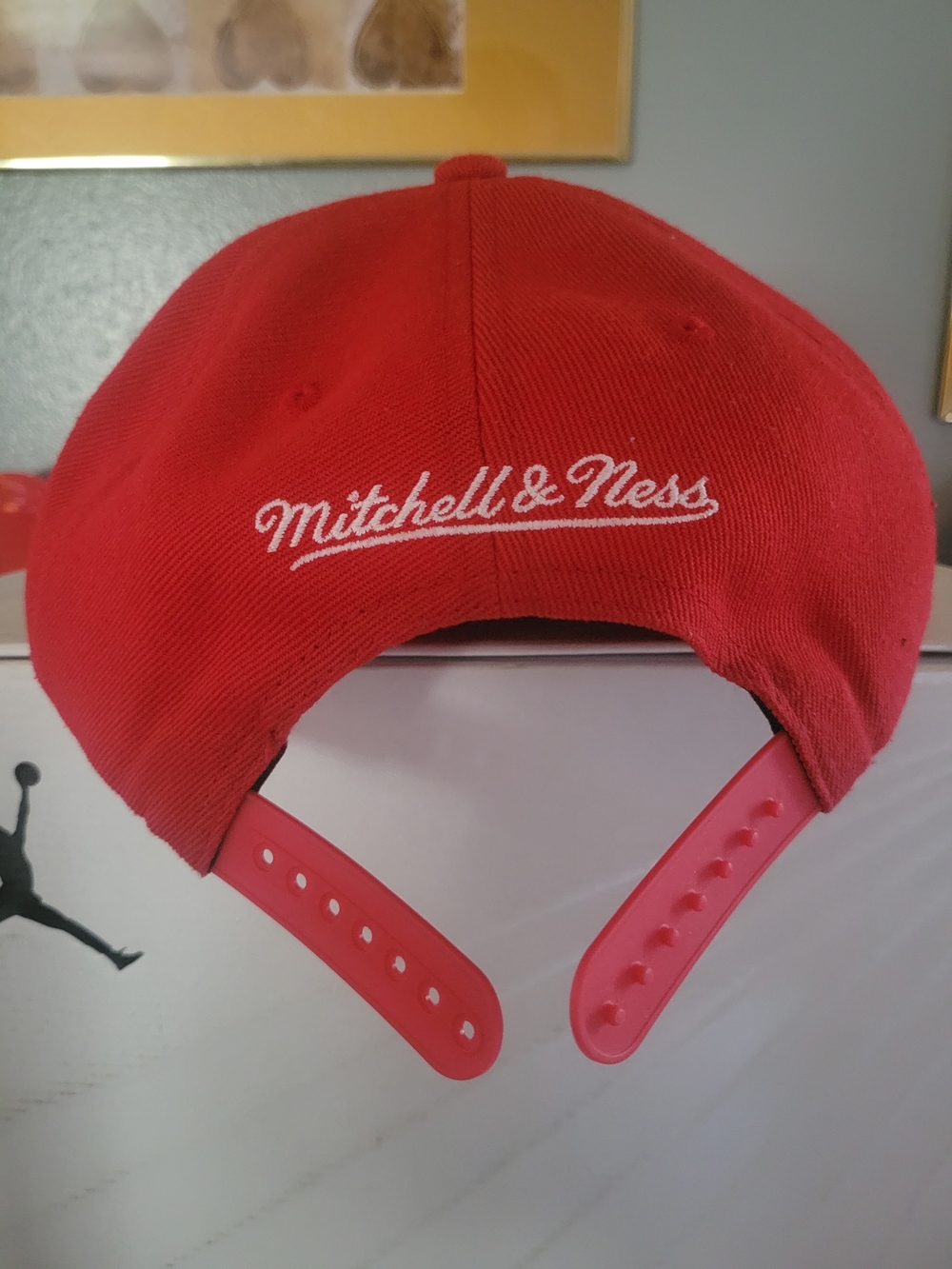 Chicago Bulls 1991 NBA Championship Mitchell&Ness Snapback Hat with White Logo - Picture 3 of 4